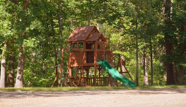 Wilderness Cabin on North End of Broken Bow Lake in Broken Bow