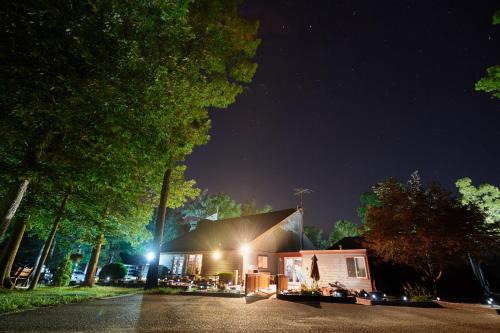 Williamsburg Camping Resort Wheelchair Accessible Park Model 7 in Croaker