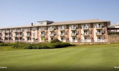 Winnapaug Inn in Westerly
