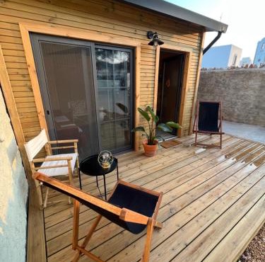 Wood11 - Charming TinyHouse in a Lovely Garden