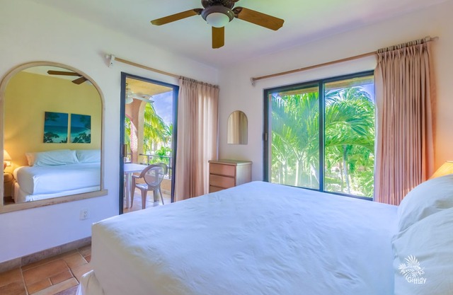Clean, Immaculate Beachfront 2nd Floor Condo #17 at Nautibeach in Isla Mujeres