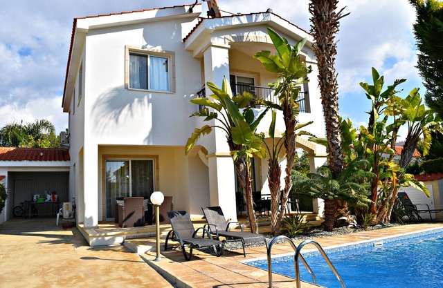Coral Bay Villa Flag Beaches 