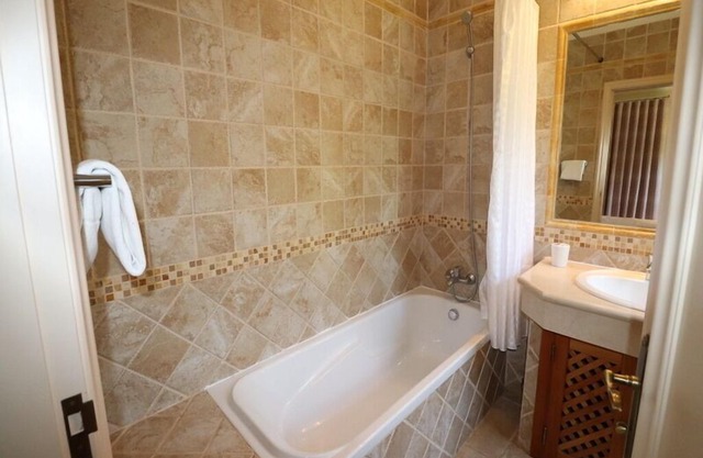 Four Bedroom Villa in Varandas do Lago - T148 in Almancil