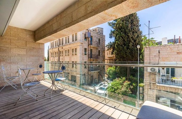 King David Residence Luxury 4 Bd/Pool/Gym/Parking in Jerusalem