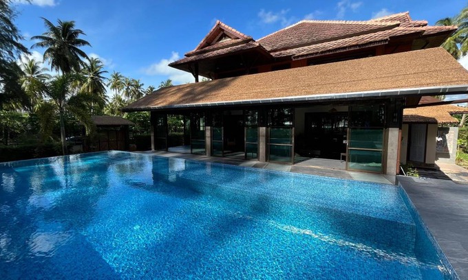 Khao Lak House | 450 m² House ∙ 6 bedrooms ∙ 15 guests