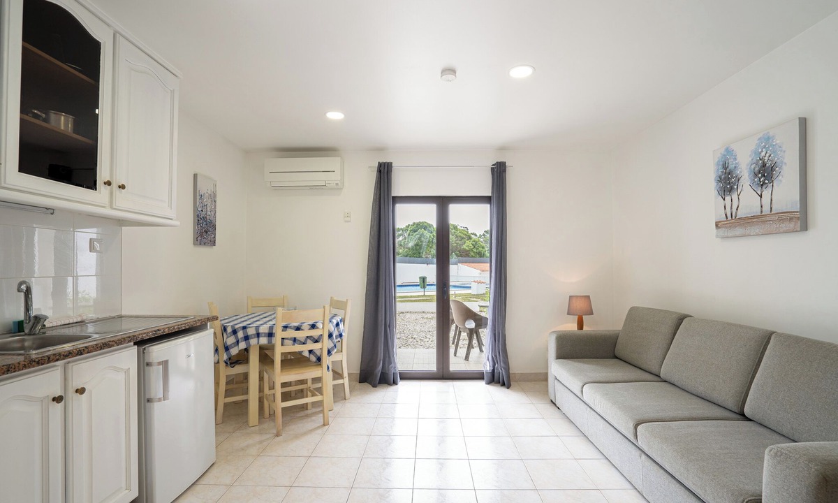 Pata de Baixo Hotel | Apartamentos Vale de Carros by Umbral