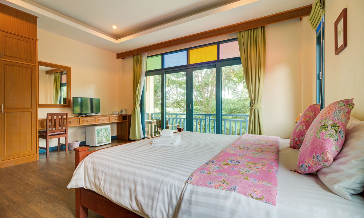 Bophut Hills House | Baan Patcharintorn Samui