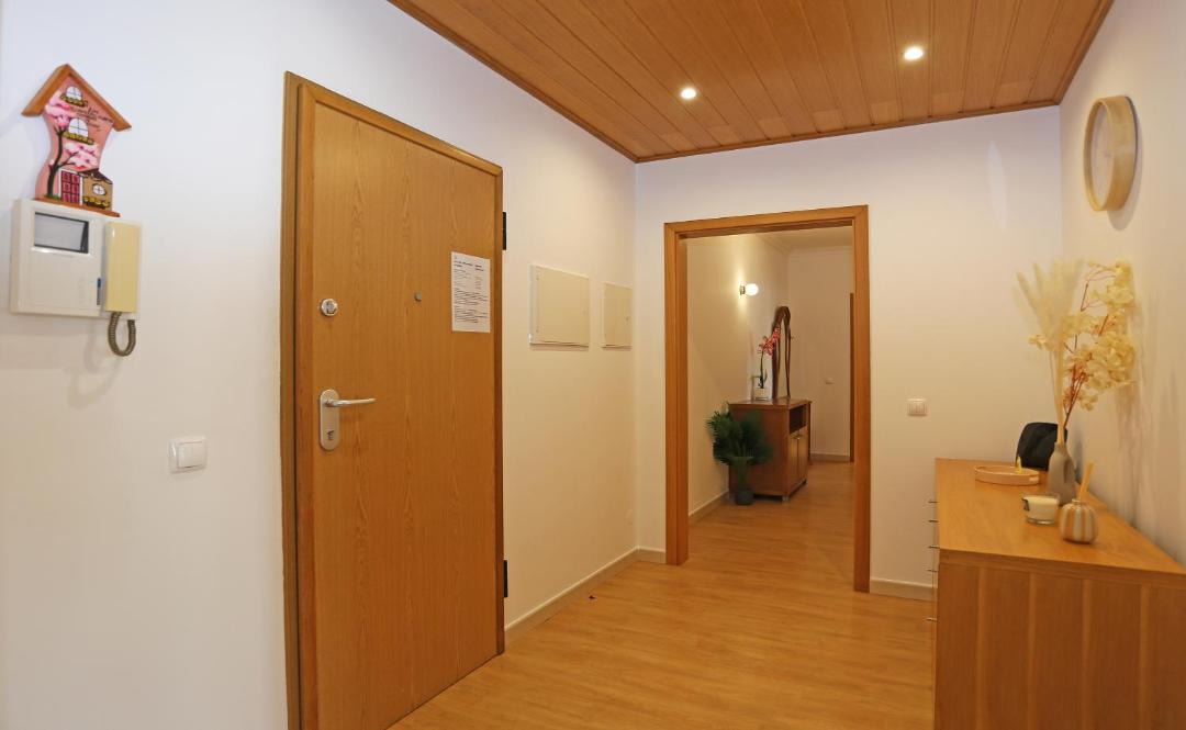 Lagos Apartment | B84 - Lagos Urbe Holiday Apartment