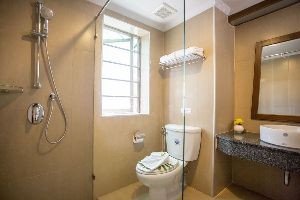 Photo of Bathroom in Khuekkhak