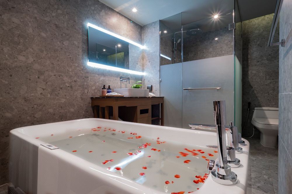 Photo of Bathroom in Khuekkhak