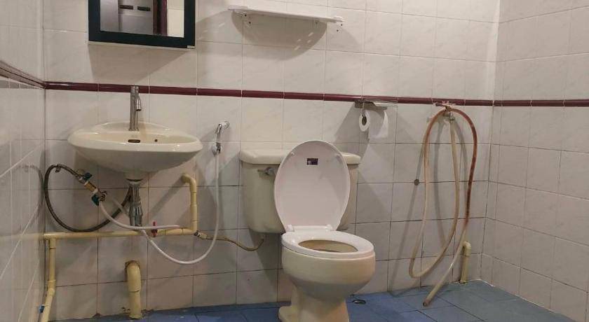 Photo of Bathroom in Takua Pa