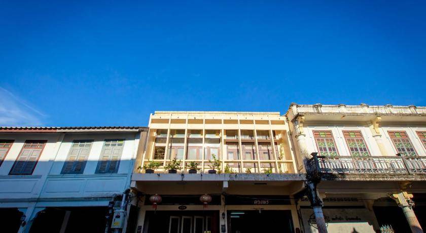Photo of Buildings in Takua Pa