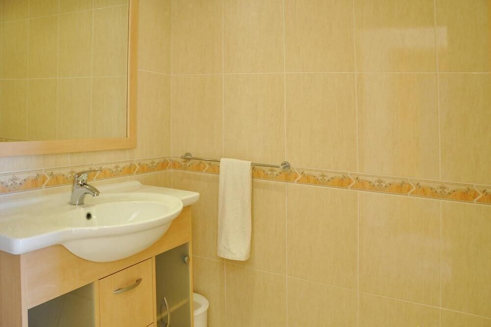 Photo of Bathroom in Quarteira