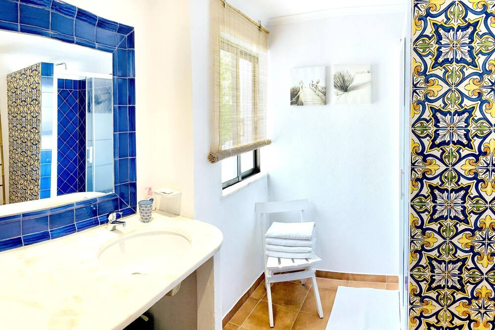 Photo of Bathroom in Vale de Covo