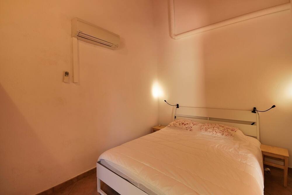 Photo of Bedroom in Vale do Telheiro