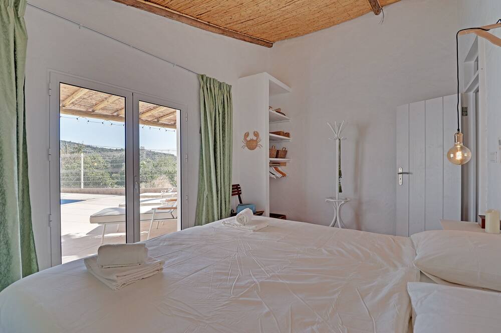 Photo of Bedroom in Gorjoes