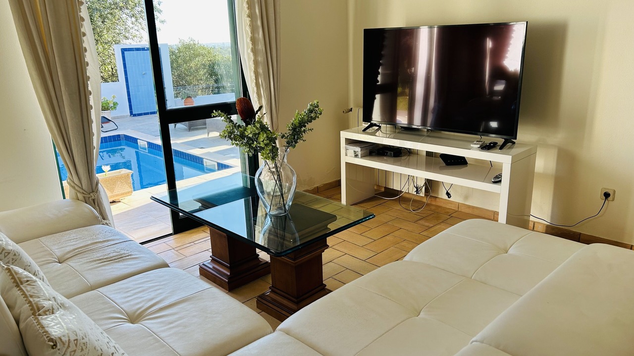 Photo of Livingroom in Monte Raposo