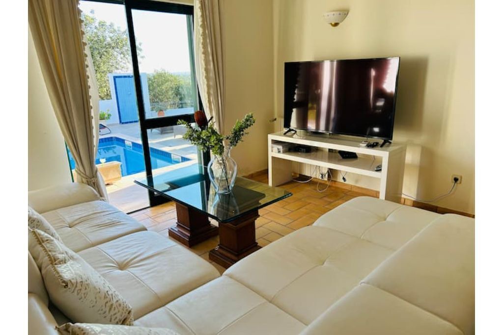 Photo of Livingroom in Monte Raposo