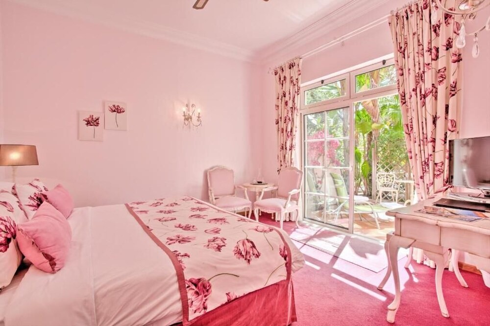Photo of Bedroom in Almancil