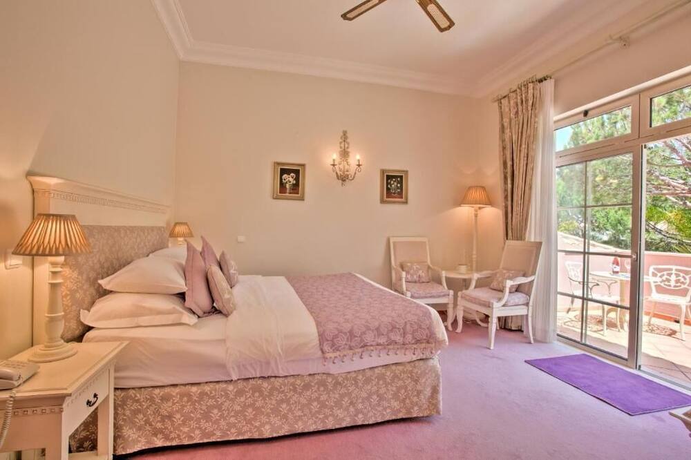 Photo of Bedroom in Almancil