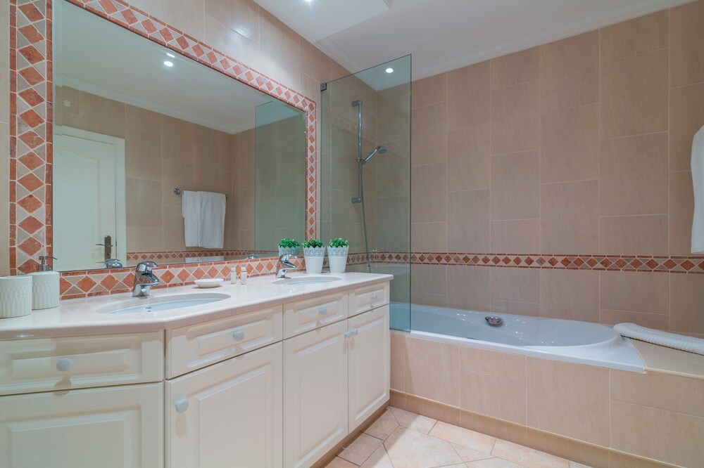 Photo of Bathroom in Vale do Lobo