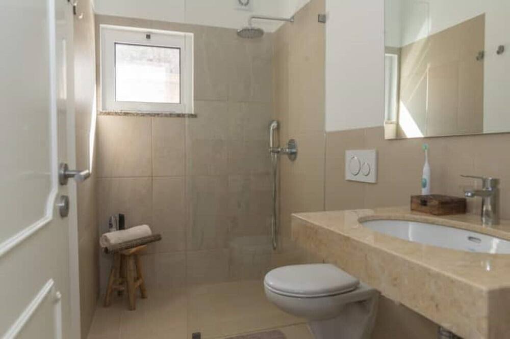 Photo of Bathroom in Sao Bras de Alportel