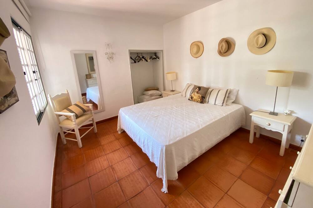 Photo of Bedroom in Alfa-Mar