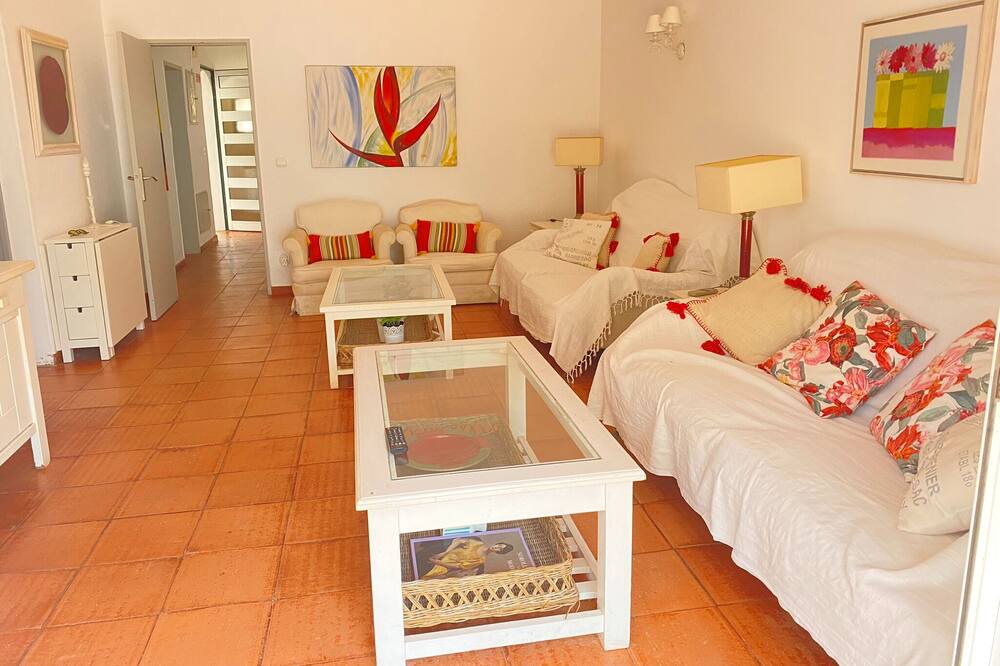 Photo of Bedroom in Alfa-Mar