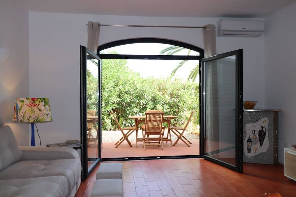Photo of Livingroom in Alporchinhos