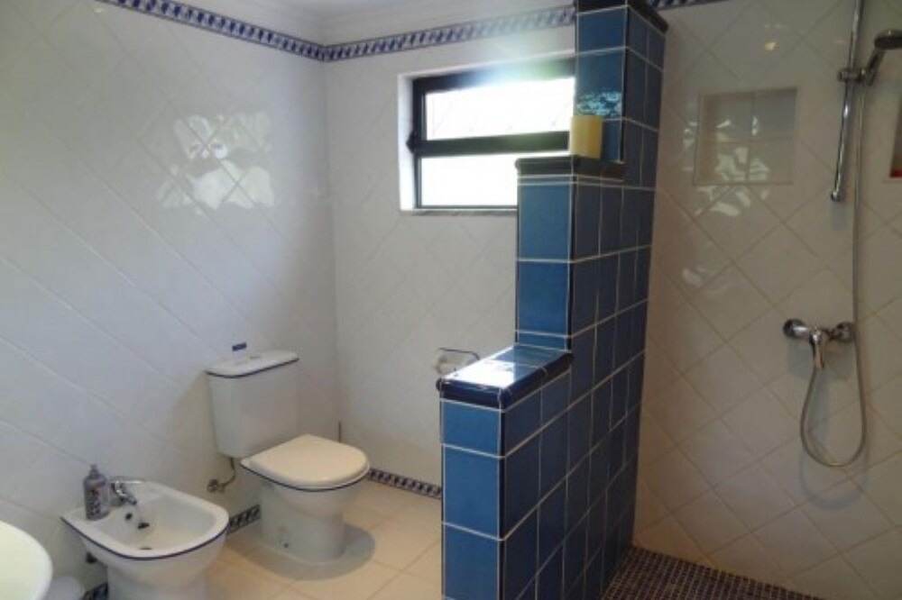 Photo of Bathroom in Quinta das Raposeiras