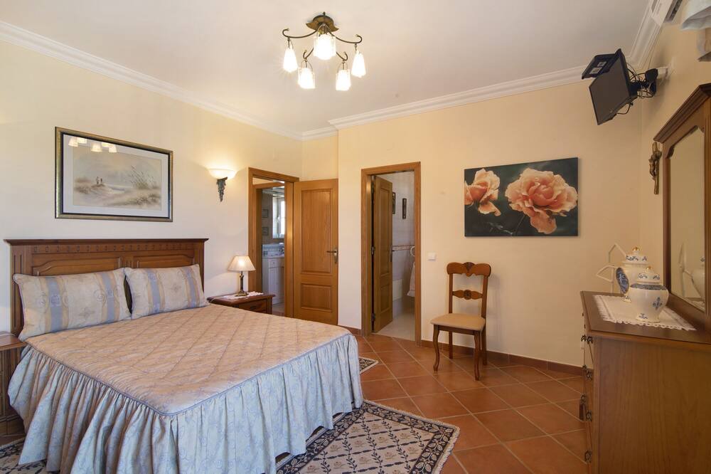 Photo of Bedroom in Mosqueira
