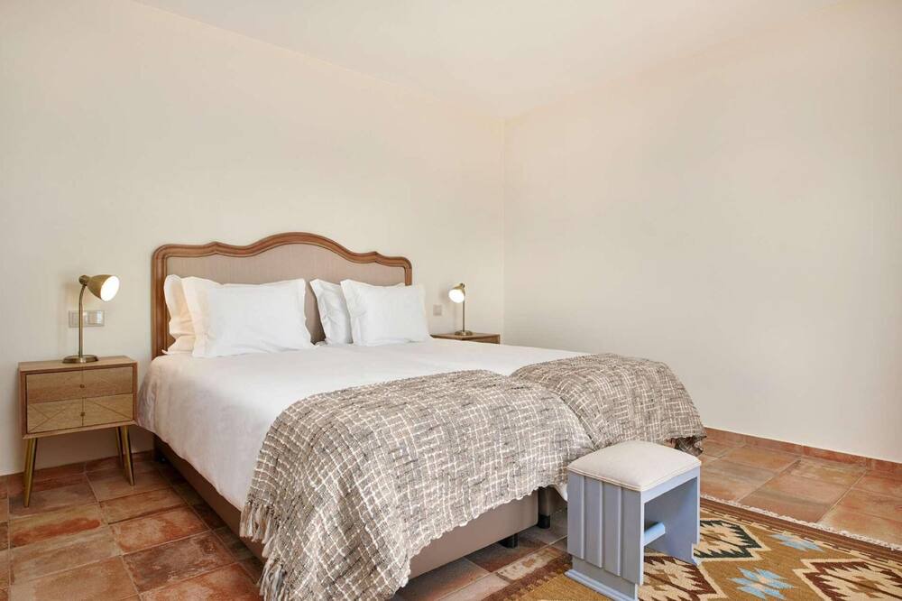 Photo of Bedroom in Moncarapacho e Fuseta