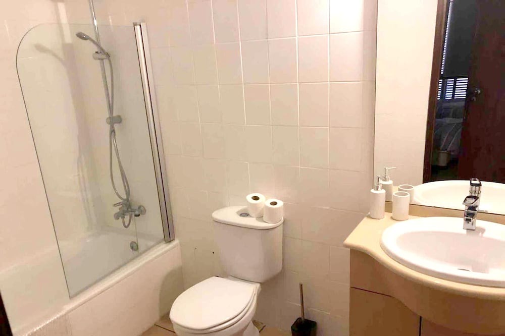 Photo of Bathroom in Vale de Centianes