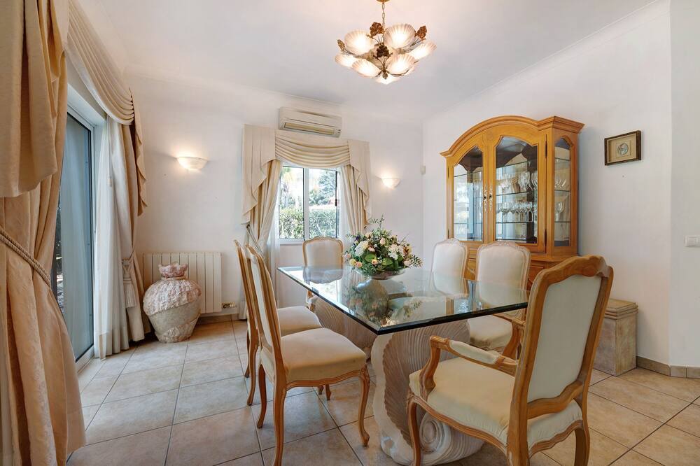 Photo of Kitchen in Estombar