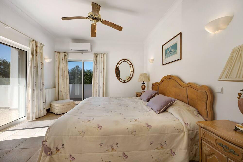 Photo of Bedroom in Estombar