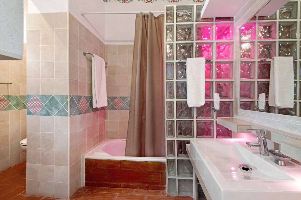 Photo of Bathroom in Escanxinhas