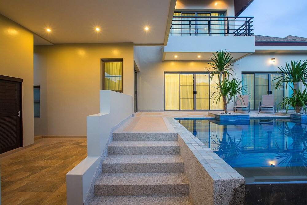 Photo of Bedroom in Nai Harn