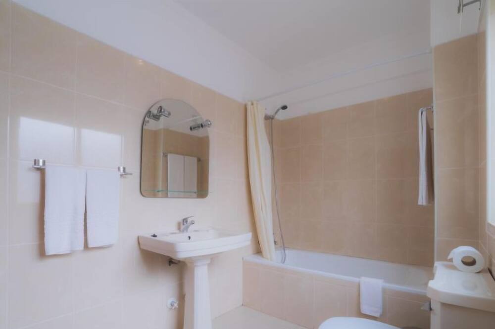 Photo of Bathroom in Cavacos