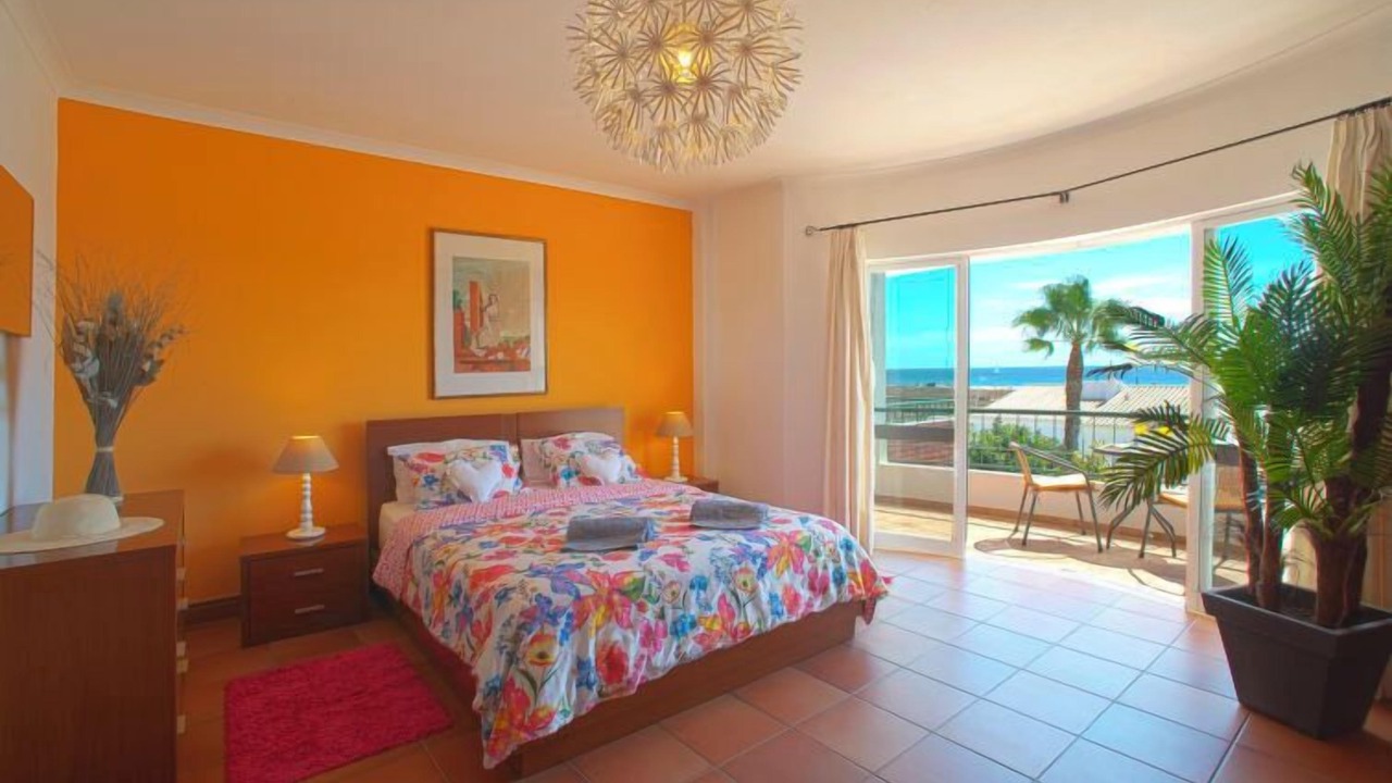 Photo of Bedroom in Meia Praia