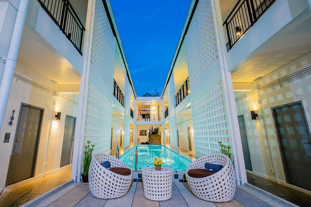 Photo of Patio Balcony in Thep Kasattri