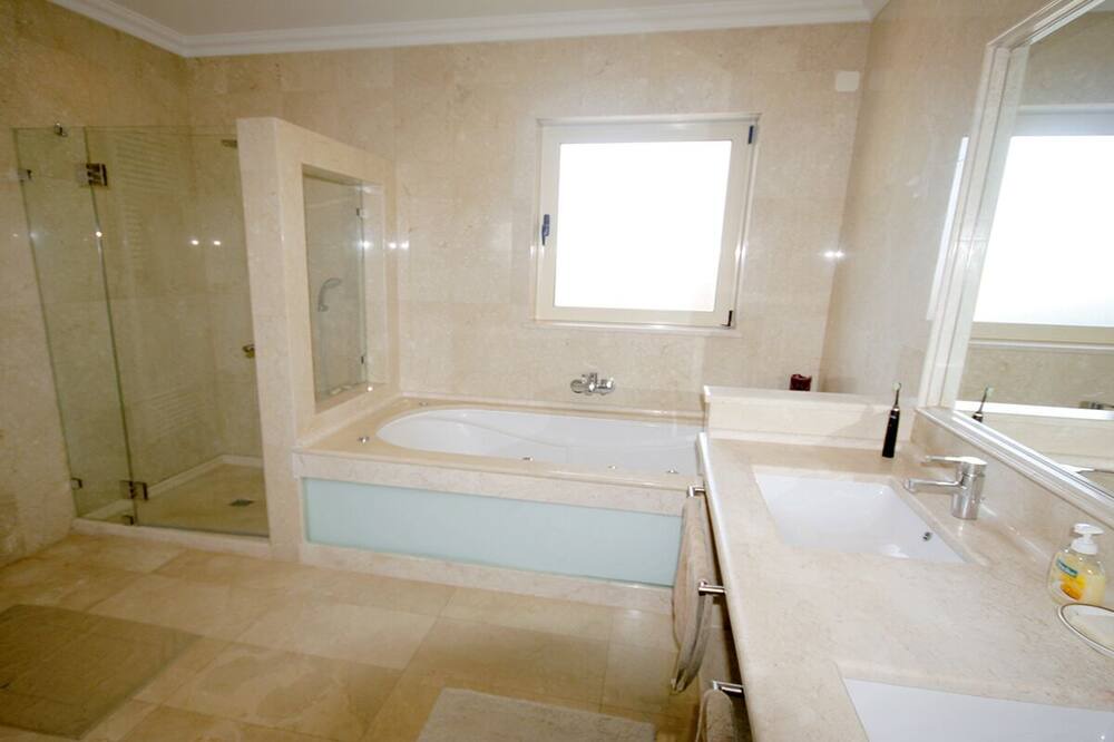 Photo of Bathroom in Porto de Mos