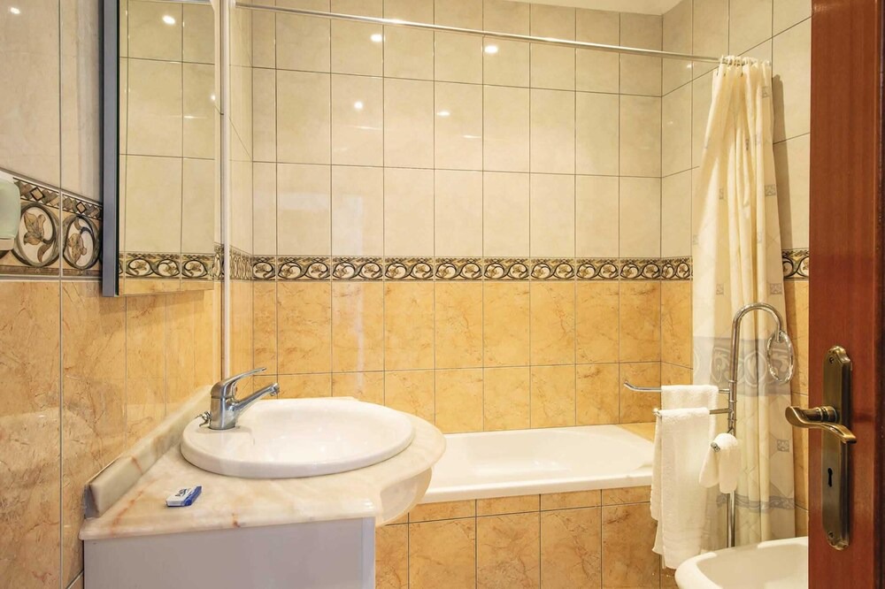 Photo of Bathroom in Caramujeira