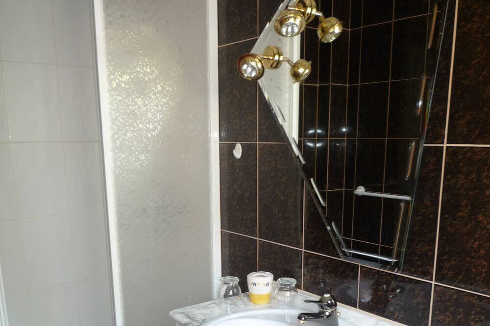 Photo of Bathroom in Quinta das Raposeiras