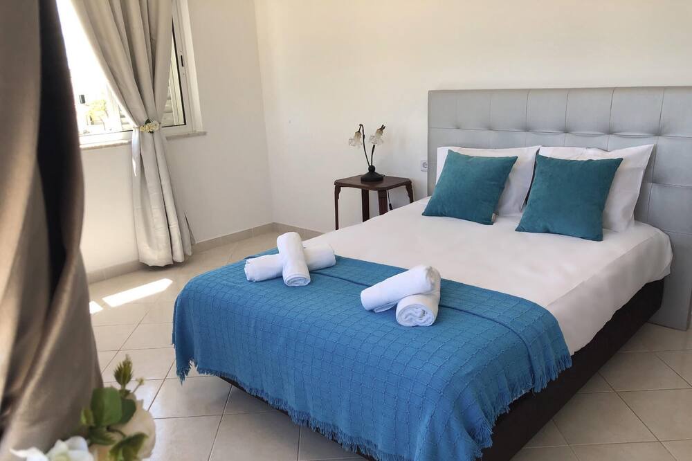 Photo of Bedroom in Pera