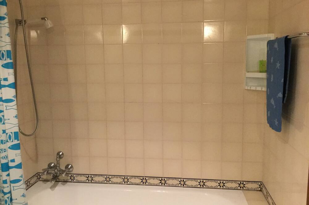 Photo of Bathroom in Vale de Parra