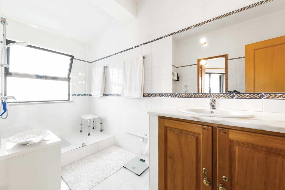 Photo of Bathroom in Gorjoes