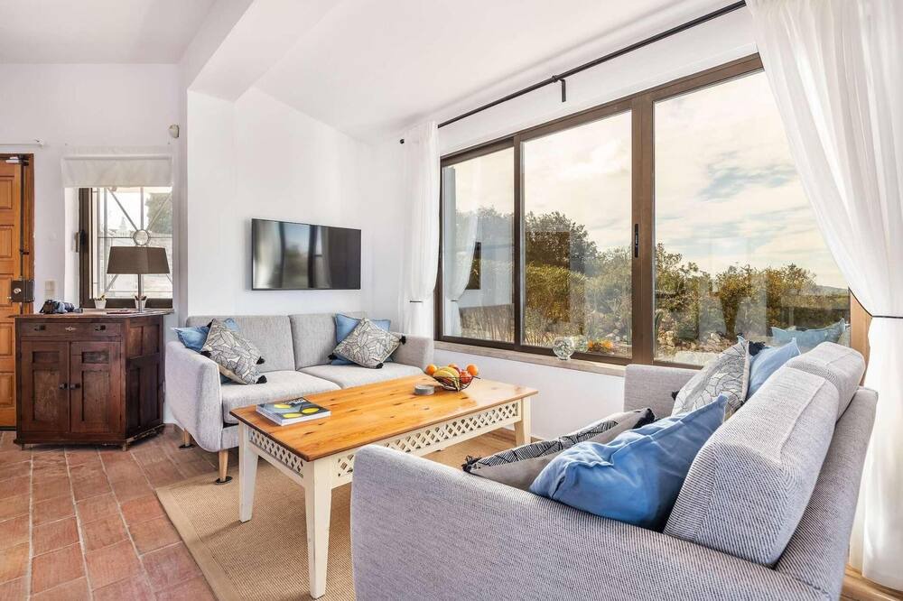 Photo of Livingroom in Gorjoes