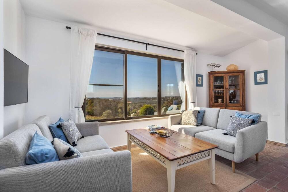 Photo of Livingroom in Gorjoes