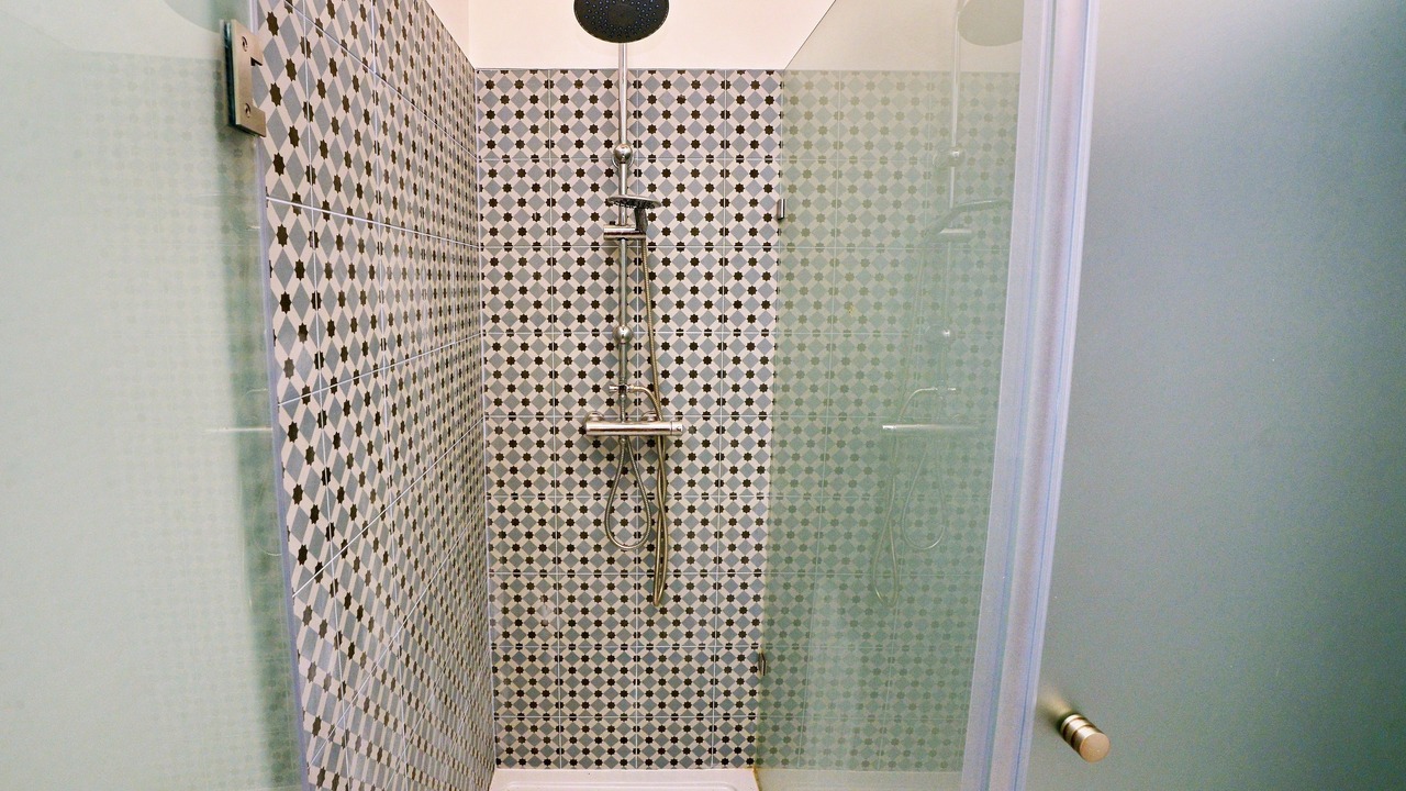 Photo of Bathroom in Albufeira Old Town