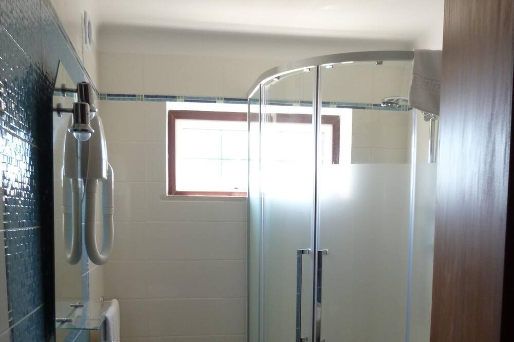 Photo of Bathroom in Vale de Parra